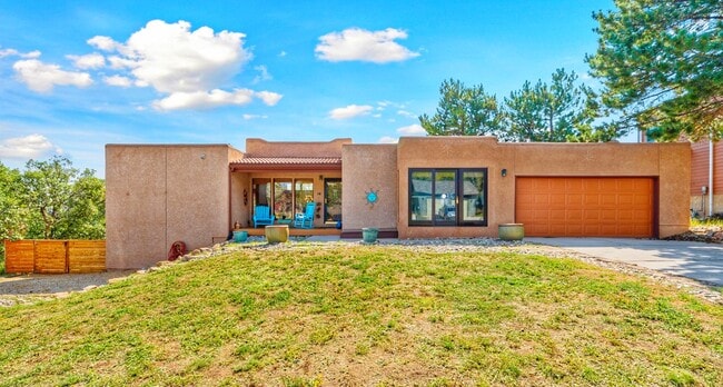 property at 14 Kreg Ln