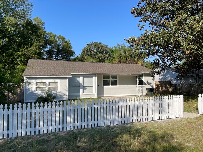 property at 206 Rue Max St