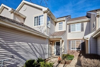 173 Cripple Creek Ct in Schaumburg, IL - Building Photo - Building Photo