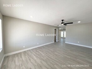 1534 W Comstock Dr in Chandler, AZ - Building Photo - Building Photo