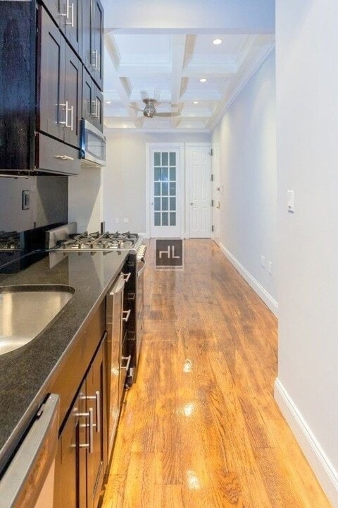 321 E 10th St in New York, NY - Foto de edificio