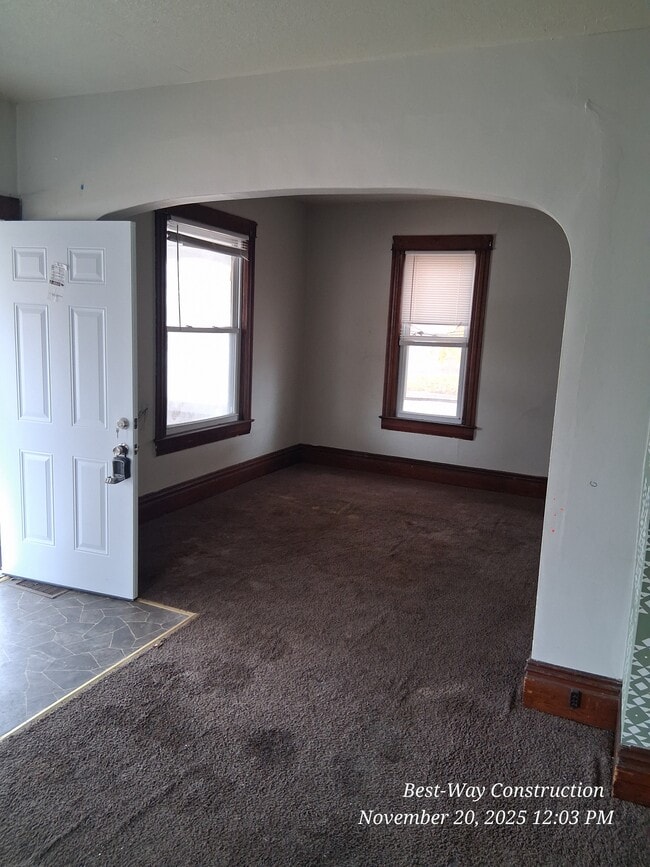 2004 E Wood St in Decatur, IL - Building Photo - Building Photo