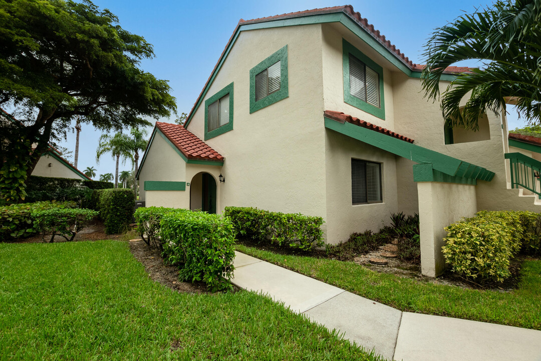 3 Lexington Ln E in Palm Beach Gardens, FL - Foto de edificio