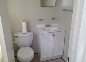 1309 Willnew Dr in Hampton, VA - Building Photo - Building Photo