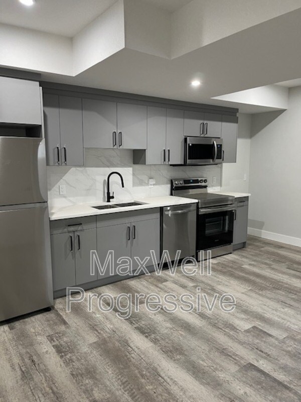 12901-1123A 123a St NW in Edmonton, AB - Building Photo - Building Photo