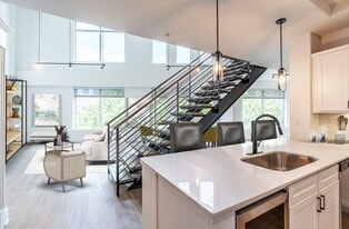 The Residence at Southpark in Charlotte, NC - Building Photo