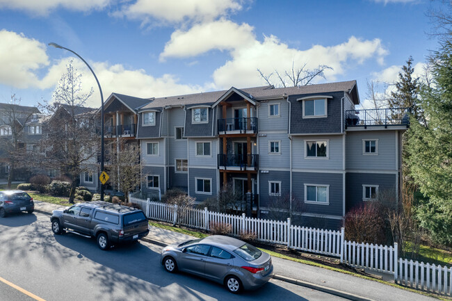 Greystone Manor in Maple Ridge, BC - Building Photo - Building Photo