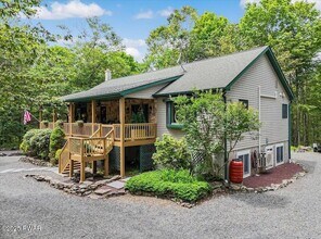 134 Split Rock Rd in Newfoundland, PA - Building Photo - Building Photo