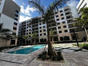 18412 Homestead Ave-Unit -641 in Miami, FL - Building Photo - Building Photo