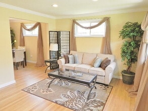11310 Ashley Dr in Rockville, MD - Building Photo - Building Photo