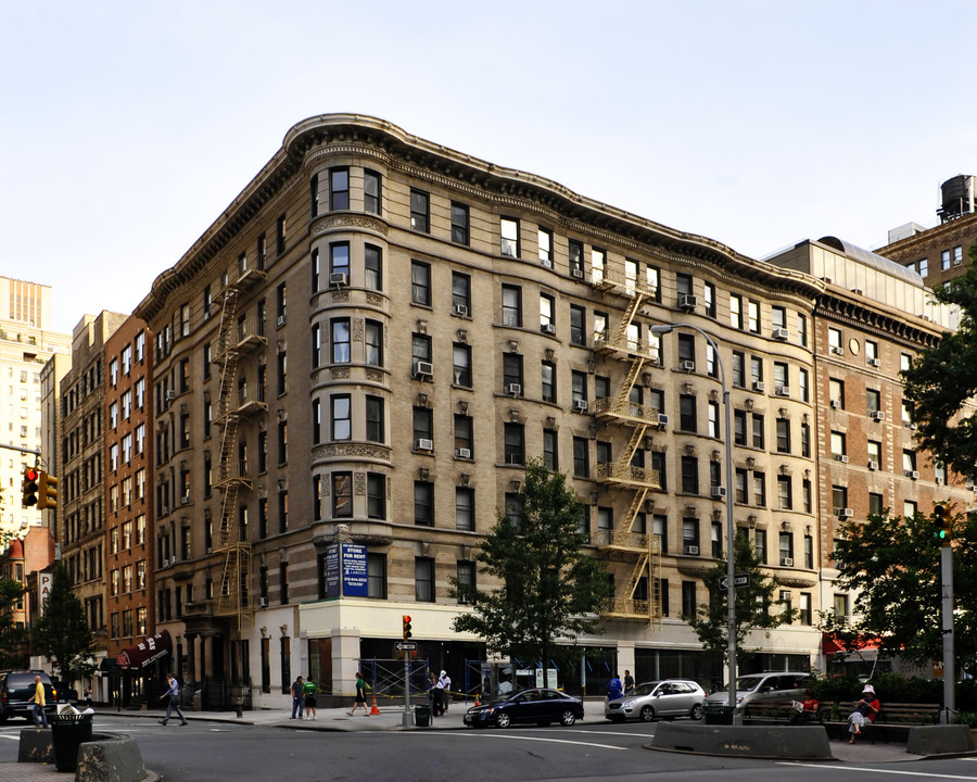 251-257 W 87th St in New York, NY - Building Photo