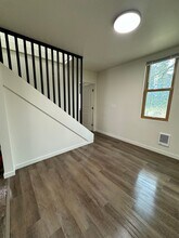 16025 SE Lake Holm Rd in Auburn, WA - Building Photo - Building Photo