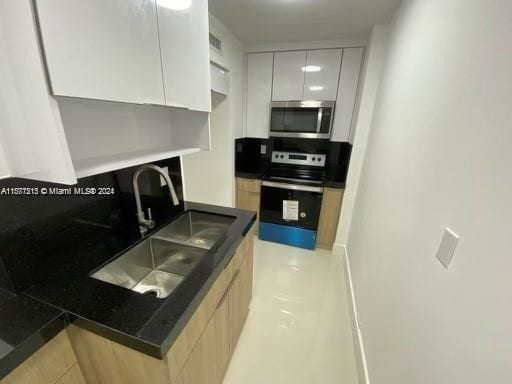 8185 NW 7th St in Miami, FL - Building Photo - Building Photo