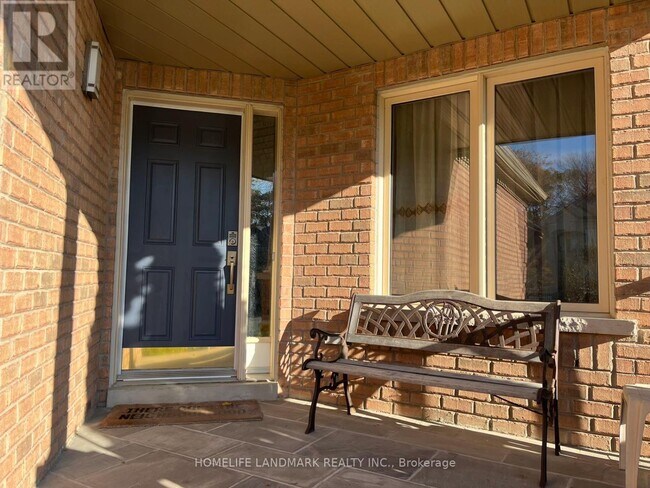 46 Durango Dr in Richmond Hill, ON - Building Photo - Building Photo