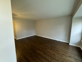 4637 W Parker Ave, Unit 1 Apartments