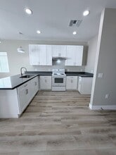 1108 E 4th St in Casa Grande, AZ - Building Photo - Building Photo