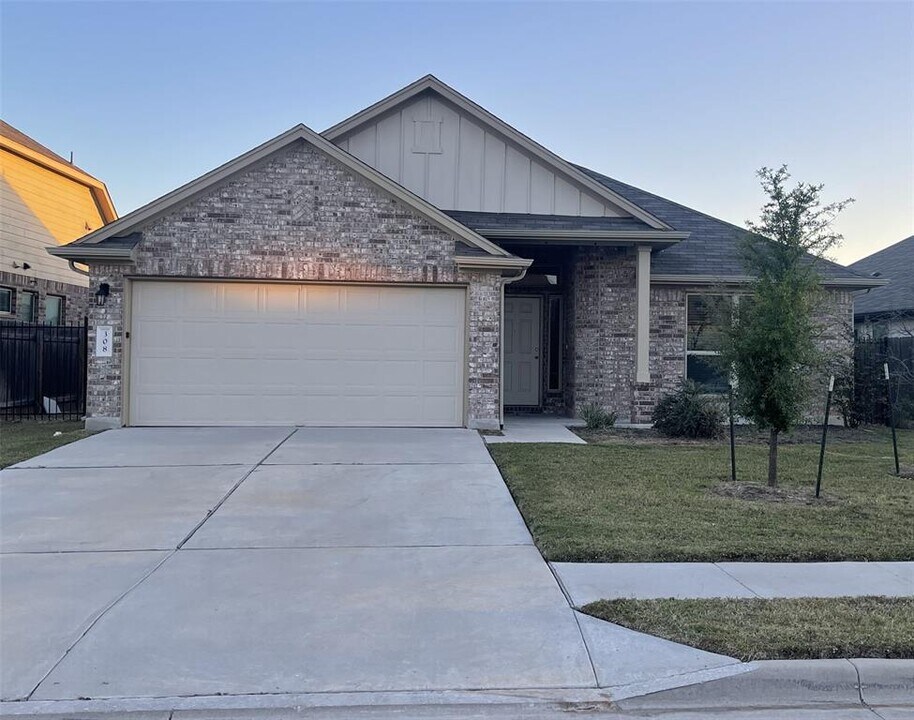 308 Somerville St in Leander, TX - Foto de edificio