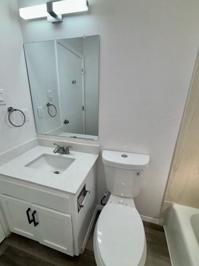 1001 Louisiana Blvd SE in Albuquerque, NM - Building Photo - Building Photo