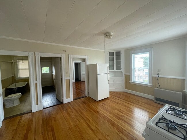 68 Laval St in Manchester, NH - Building Photo - Building Photo