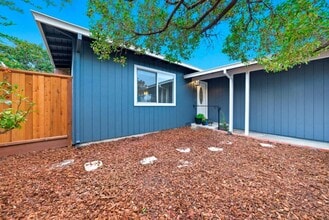 1717 Brooks St in San Mateo, CA - Building Photo - Building Photo
