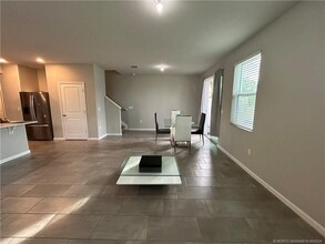 2415 SE Tarvest Wy in Stuart, FL - Building Photo - Building Photo