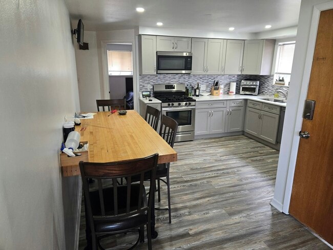 205 Meadowlawn Rd in Buffalo, NY - Building Photo - Building Photo