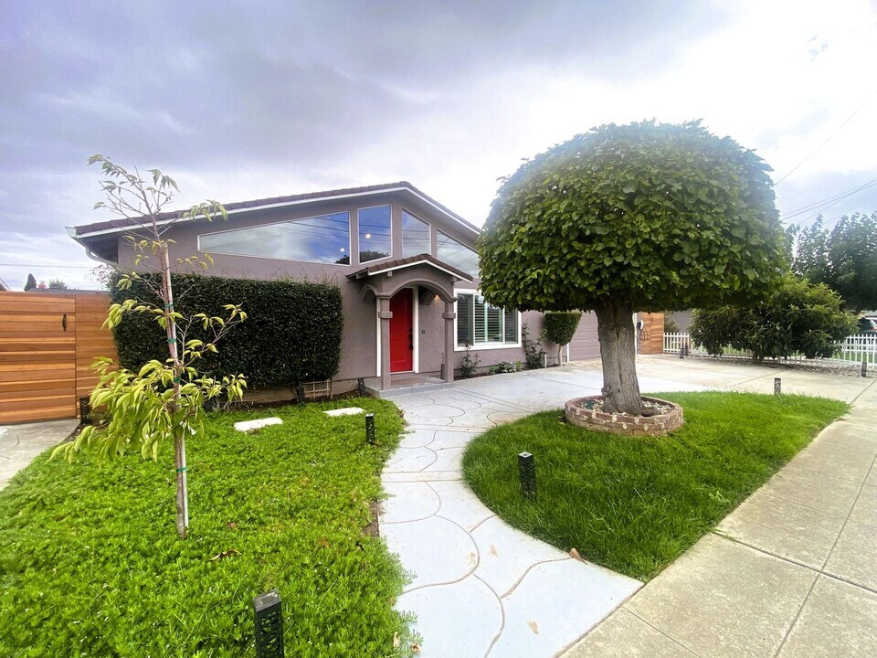 4648 Bianca Dr in Fremont, CA - Building Photo