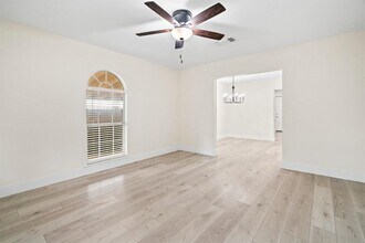 212 N Hutcheson St in Houston, TX - Building Photo - Building Photo