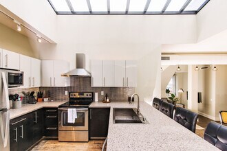 225 E Michigan St, Unit SI ID1379039P in Milwaukee, WI - Foto de edificio - Building Photo