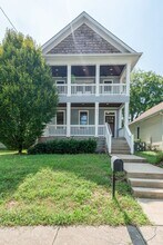 911 11th Ave N in Nashville, TN - Building Photo - Building Photo