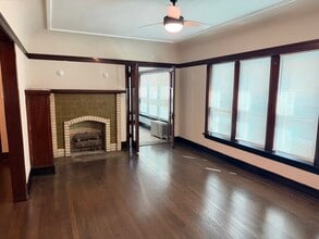 7304 S Emerald Ave in Chicago, IL - Building Photo - Building Photo