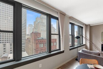 915 Olive St in St. Louis, MO - Building Photo - Building Photo