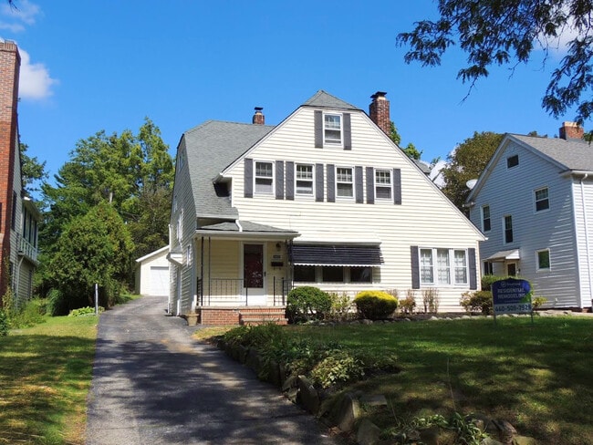 property at 16809 Lomond Blvd