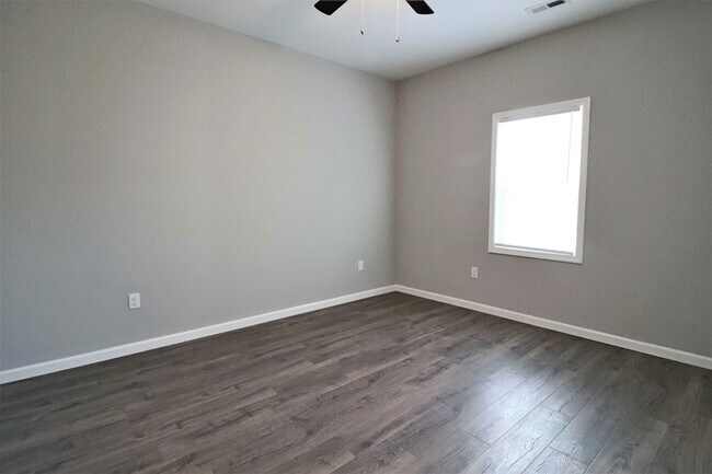 property at 130 Summerlin Ln