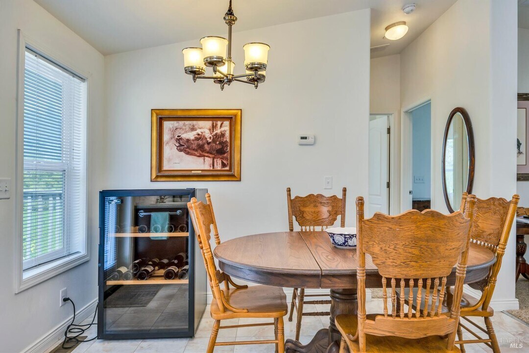 1623 Whitehall Ln in St Helena, CA - Building Photo