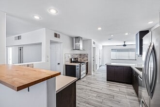 6829 E Almeria Rd in Scottsdale, AZ - Building Photo - Building Photo