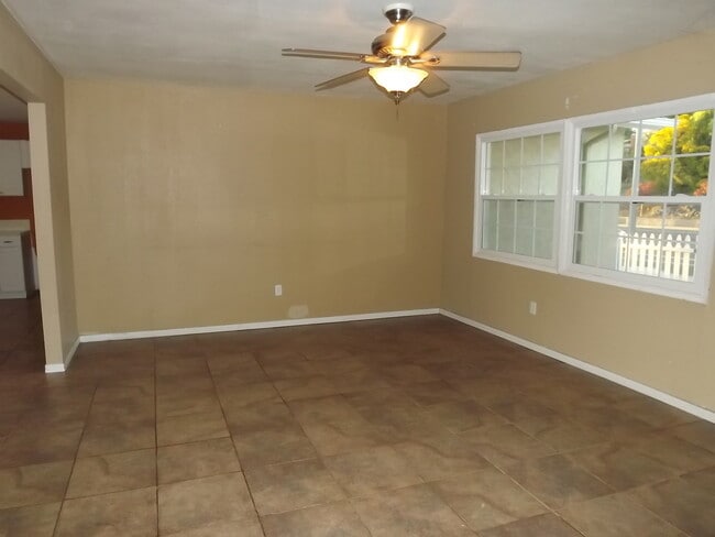 9745 Mast Blvd in Santee, CA - Building Photo - Building Photo