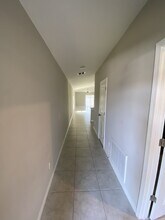 31735 Barrel Wave Way in Zephyrhills, FL - Building Photo - Building Photo