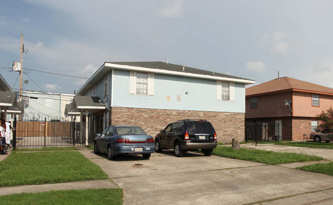 1024-1030 Eli Ct in Gretna, LA - Building Photo - Building Photo