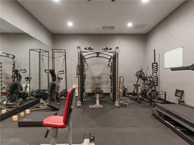 property at 190 Inveraray Ct