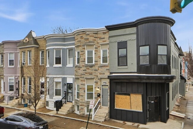 744 N Patterson Park Ave in Baltimore, MD - Building Photo - Building Photo