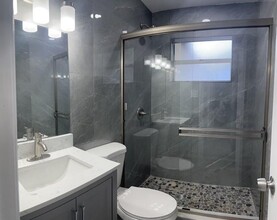5084 SW 24th Ave in Fort Lauderdale, FL - Building Photo - Building Photo