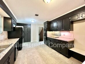 124 Rocky Hill Rd in Hadley, MA - Building Photo - Building Photo