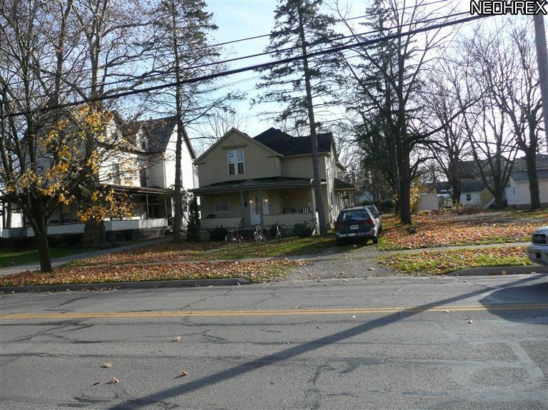 87 E Lorain St in Oberlin, OH - Building Photo