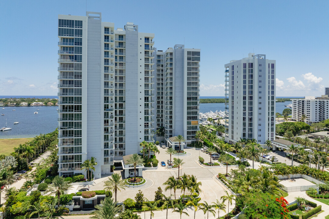 Water Club North Palm Beach in North Palm Beach, FL - Building Photo