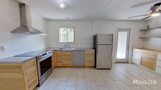 2305 Hoot Owl Ct in Raleigh, NC - Building Photo - Building Photo