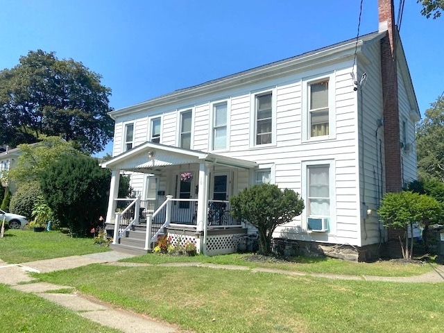 10 Washington Ave in Highland, NY - Building Photo