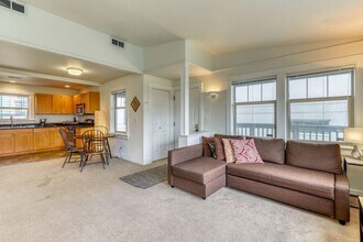 1609 S Weller St in Seattle, WA - Building Photo - Building Photo