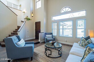 9145 E Jenan Dr in Scottsdale, AZ - Building Photo - Building Photo