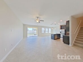 12221 Ballentrae Forest Dr in Riverview, FL - Building Photo - Building Photo